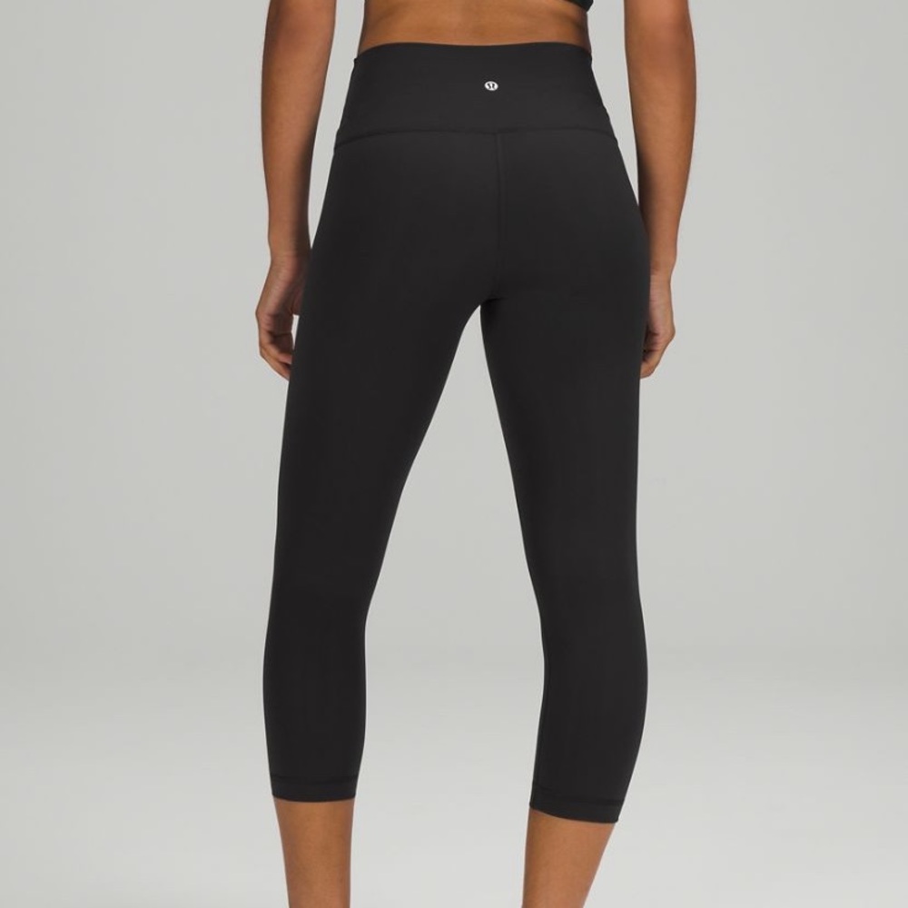 NWOT Wunder Under Crops